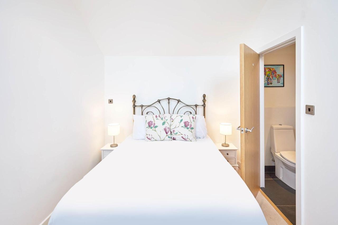 Host & Stay - Penthouse Pad Scarborough Eksteriør bilde