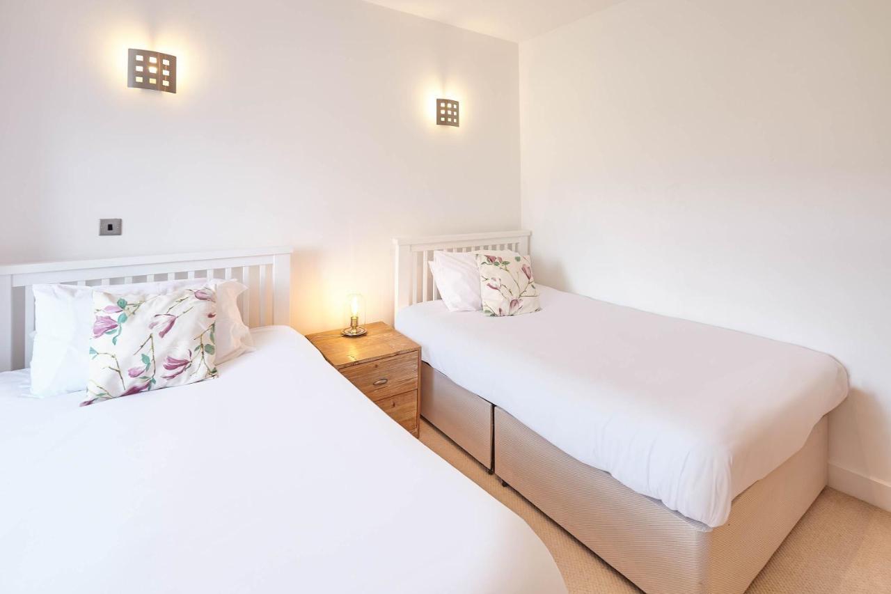 Host & Stay - Penthouse Pad Scarborough Eksteriør bilde